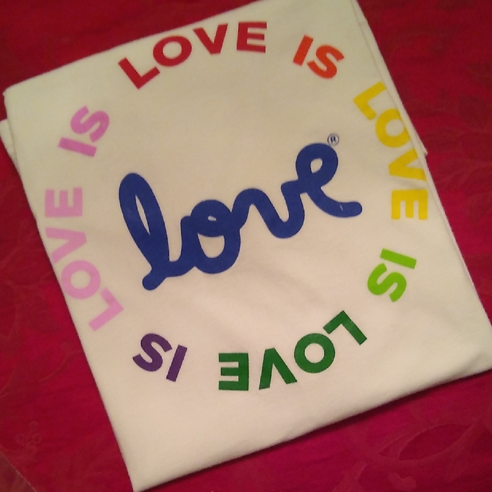 LOVE, Pride T-Shirt - Picture 6 of 7